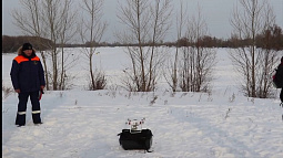 В МЧС предупреждают, что выходить на лёд в конце ноября опасно для жизни