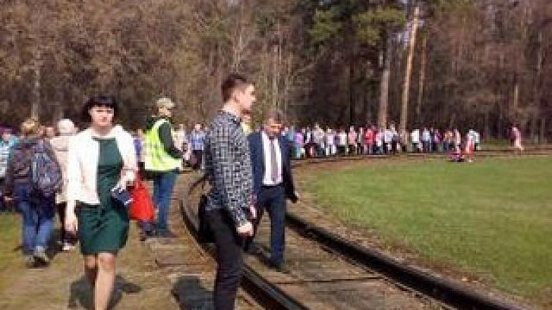Серьёзные транспортные заторы и очереди на остановках  сегодня можно было наблюдать в Барнауле