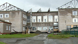 Школу в райцентре Советское привели в негодность во время ремонта, сейчас ею занялись краевые власти