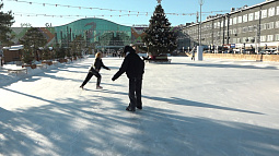 Детские травматологи принимают в день до 60 пострадавших только с катков 