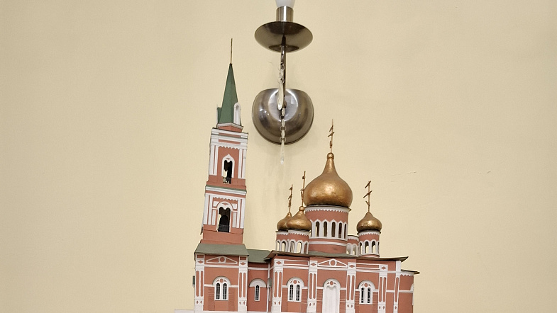 В Барнауле открылась выставка, посвящённая монашеским обителям
