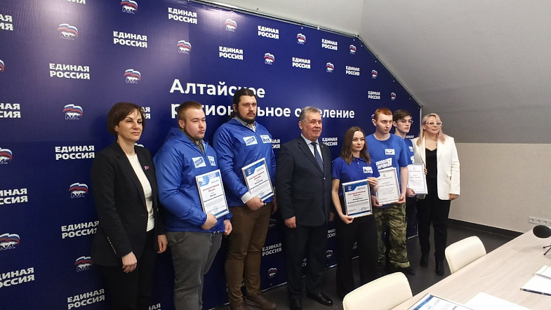 В Барнауле предложили создать центр подготовки волонтёров для работы в Донбассе