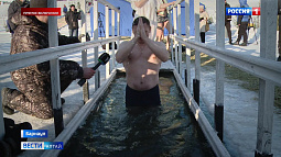 В Барнауле на речном вокзале начались крещенские купания