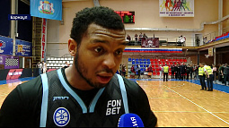 Два темнокожих американца устроили на Алтае настоящий праздник баскетбола