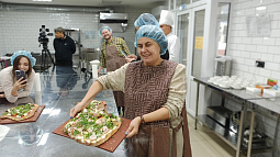 Барнаульские журналисты побывали на мастер-классе по приготовлению римской пиццы 