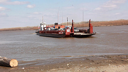 В Камне-на-Оби начала работать паромная переправа