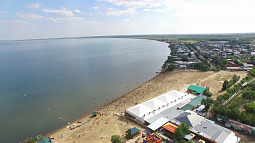 В городе-курорте Яровое готовятся к массовому наплыву отдыхающих