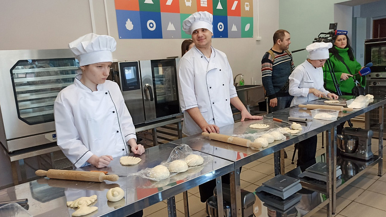 В Алтайском крае подростков с ограниченными возможностями здоровья призывают поступать в колледжи