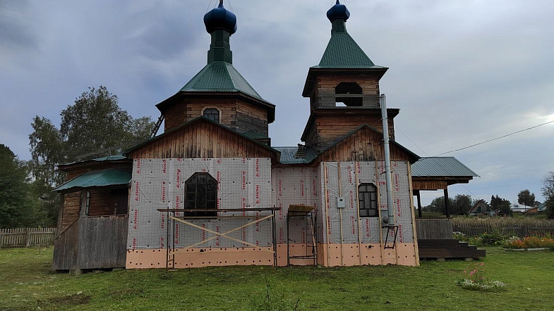 Алтайский священник мечтает получить консультацию известного дизайнера Артемия Лебедева