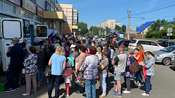 На улицах Барнаула продолжает работу «медицинский десант»