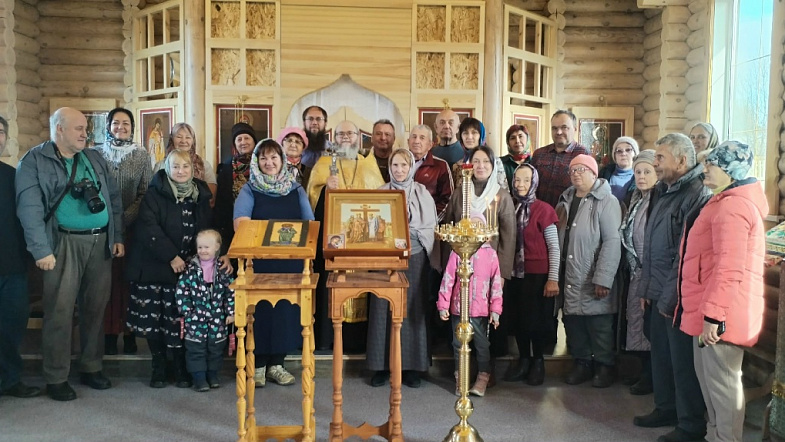 Уникальный иконостас создала команда российских художников-эмальеров в рамках культурно-просветительского проекта «Русская Сибирь»