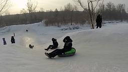 В Бийске разрушили снежные горки, сделанные не по стандартам безопасности
