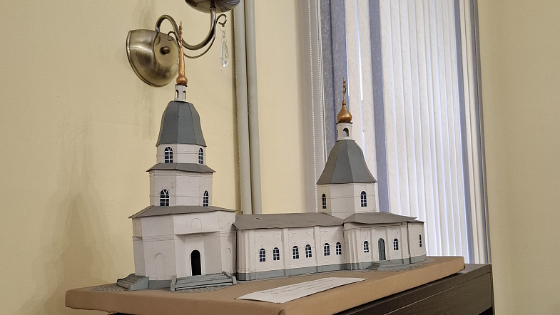 В Барнауле открылась выставка, посвящённая монашеским обителям