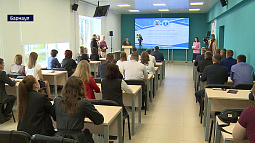 Дипломы выпускников Губернаторской программы переподготовки инженерных кадров получили десятки алтайских специалистов