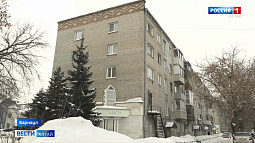 Жители нескольких домов Барнаула жалуются на протекающие крыши