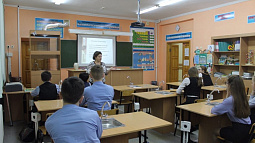 Как в регионах Сибири ищут учителей для сельских школ?