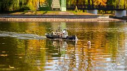 Пруд барнаульского парка «Изумрудный» начали готовить к зиме