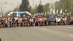 Легкоатлетический пробег «Кольцо Победы» собрал более 2000 участников в Барнауле