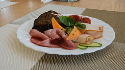 Продукты в санаториях сети «Курорт Белокуриха» будут проверять на токсины