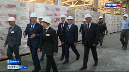 Губернатор Виктор Томенко провёл рабочий день в самом молодом городе края