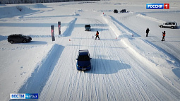 Автогонщики Сибири провели соревнования на барнаульском гребном канале