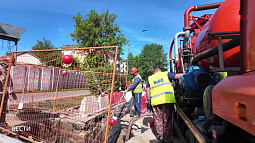 Работы по замене водопровода в центре Барнаула на проспекте Социалистическом завершатся в августе