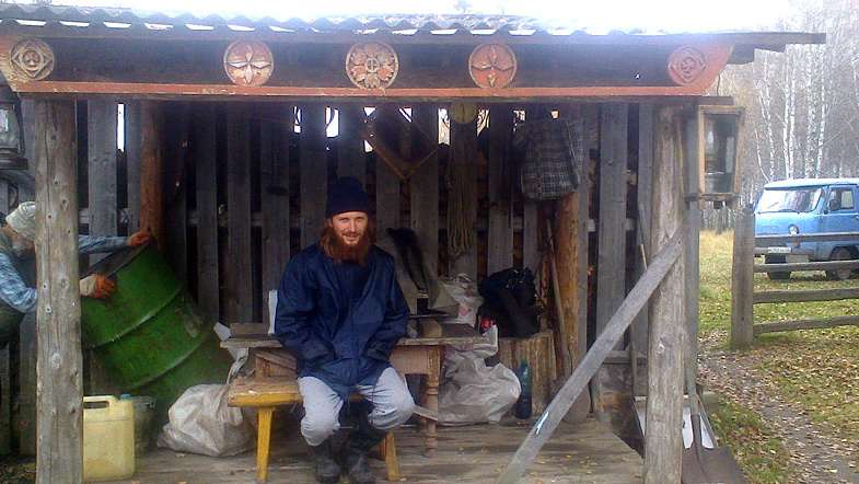 Алтайский священник мечтает получить консультацию известного дизайнера Артемия Лебедева