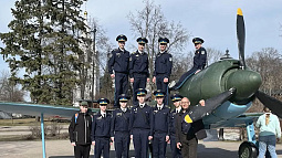 Курсанты Алтайской школы-интерната с первоначальной лётной подготовкой побывали на Горьковском автозаводе