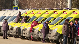 Автопарк больниц края пополнился современными реанимобилями и передвижными комплексами