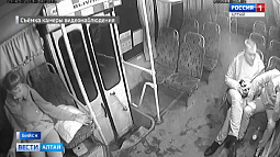 Стали известны подробности избиения женщин в бийском автобусе