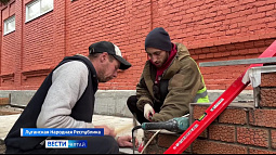 Строители из Алтайского края завершают в ЛНР капитальный ремонт Славяносерсбкого центра «Спорт для всех»