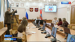 С нового учебного года школьники Алтая будут изучать обществознание только в старших классах