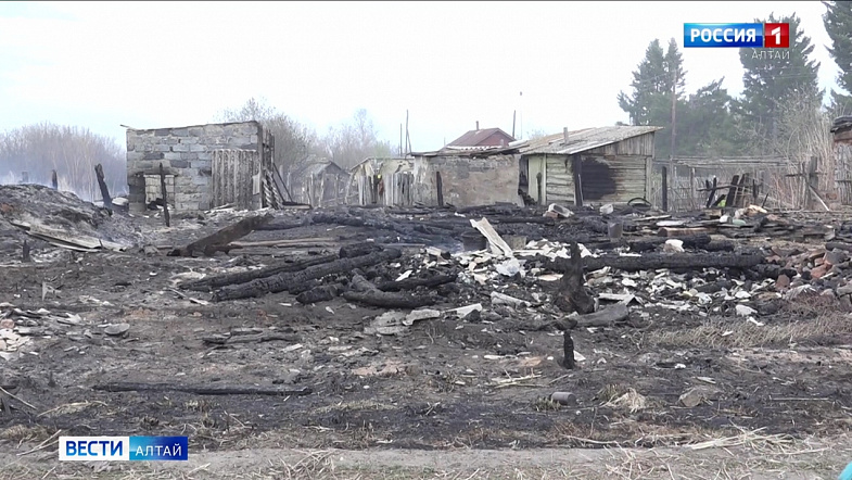 Пожар в Смоленском районе: в селе Песчаном сгорело восемь домов