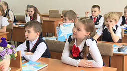 В Алтайском крае в новом учебном году школьникам будут ставить оценки за поведение