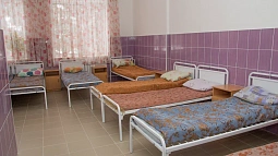 Как бездомным людям помогают в регионах Сибири?