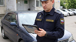 Приставы арестовали машину добросовестной покупательницы из-за долгов бывшего владельца