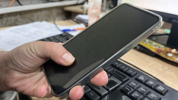 Педагог из Усть-Пристанского района попросила губернатора помочь с проведением сотовой связи