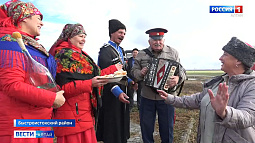 На первый межрайонный фестиваль собрались алтайские казаки в селе Новопокровка Быстроистокского района