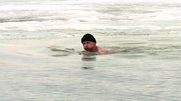 Рекорд Алтайского края по массовому обливанию холодной водой попытаются установить в Барнауле 