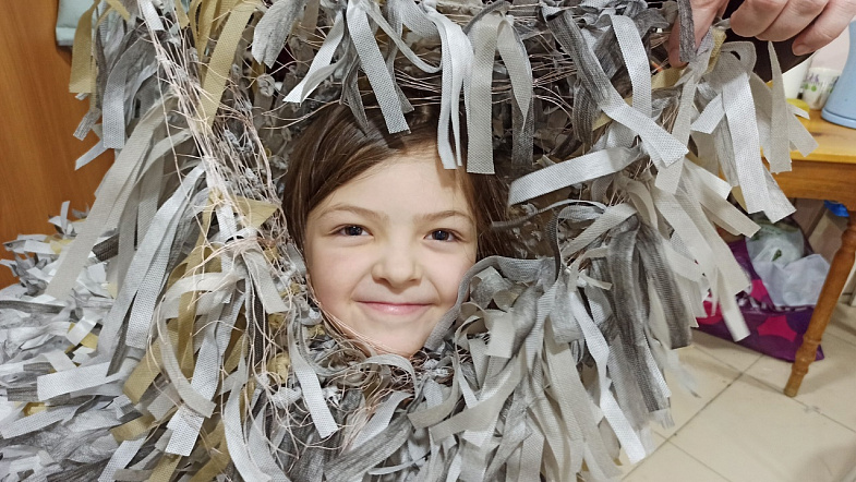 В Барнауле женщины-волонтёры шьют удобную одежду для раненых участников СВО