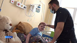 Студент-медик из Египта решил навсегда остаться в России, а работу выбрал в сложнейшем отделении детской больницы Барнаула