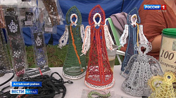 В Алтайском районе провели фестиваль «Умелых рук творенье – всем на загляденье!»