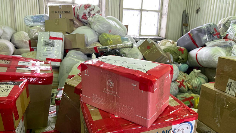 Транспорт, лекарство для раненых, посылки от родных: Барнаул вновь отправляет гуманитарный груз в зону СВО